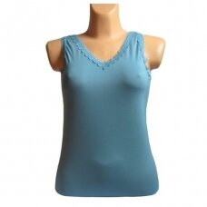 Apatiniai marškinėliai iš modalo moterims plačiomis petnešomis ir trikampiu kaklu iš modalo DI 8008 melsva