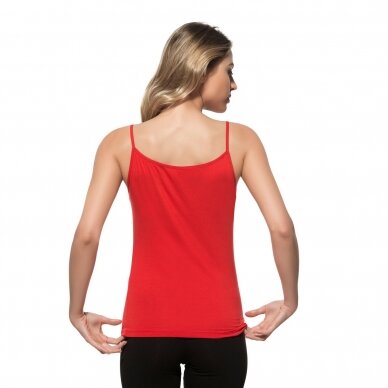 Marškinėliai moterims iš viskozės, plonomis petnešomis, su atlaso trikampiu kaklu Ozkan 2040 raudona 1
