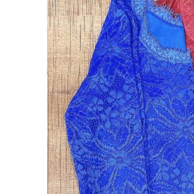 Marškinėliai iš nėrinio gipiūro Belinay 1064 mėlyna 1