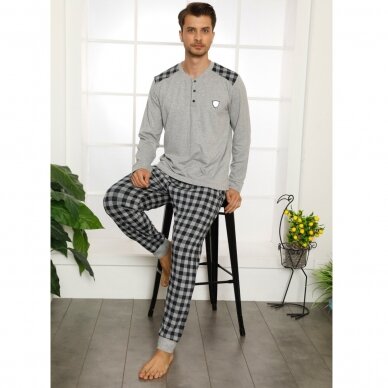 Šilta vyriška pižama atsegama dviem sagutėm  Pijama'n 6270-1 2